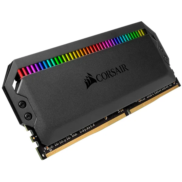 Corsair Dominator Platinum RGB 32 Gt (2 x 16 Gt) DDR4 3600 MHz, CL18 -muisti, Musta