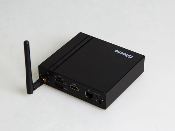 Giada F200 | Intel Celeron N2807 1.58 GHz | 2 GB RAM | No HD | No OS