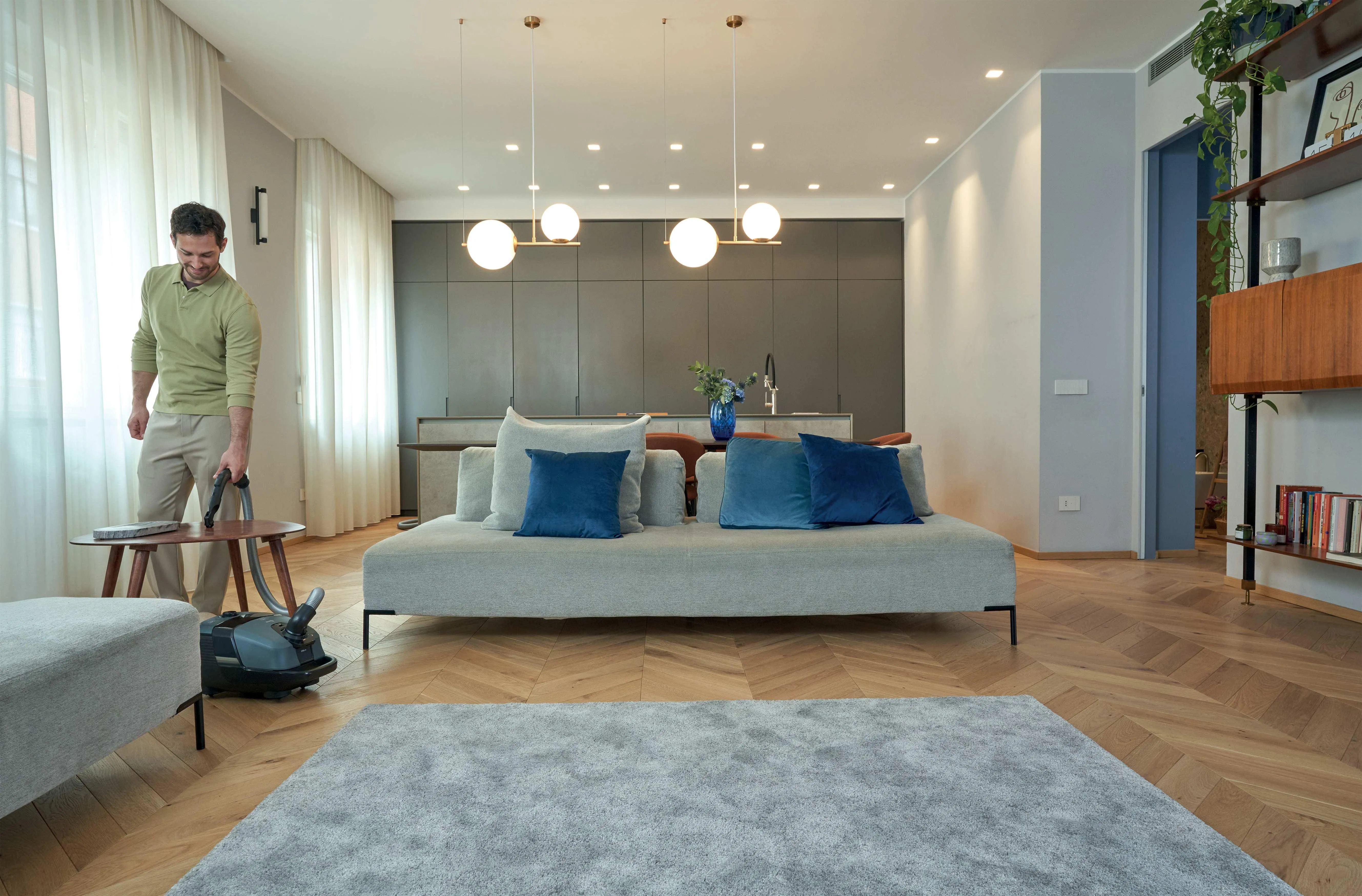 Hoover HE210H 011 - cylinderdammsugare, svart