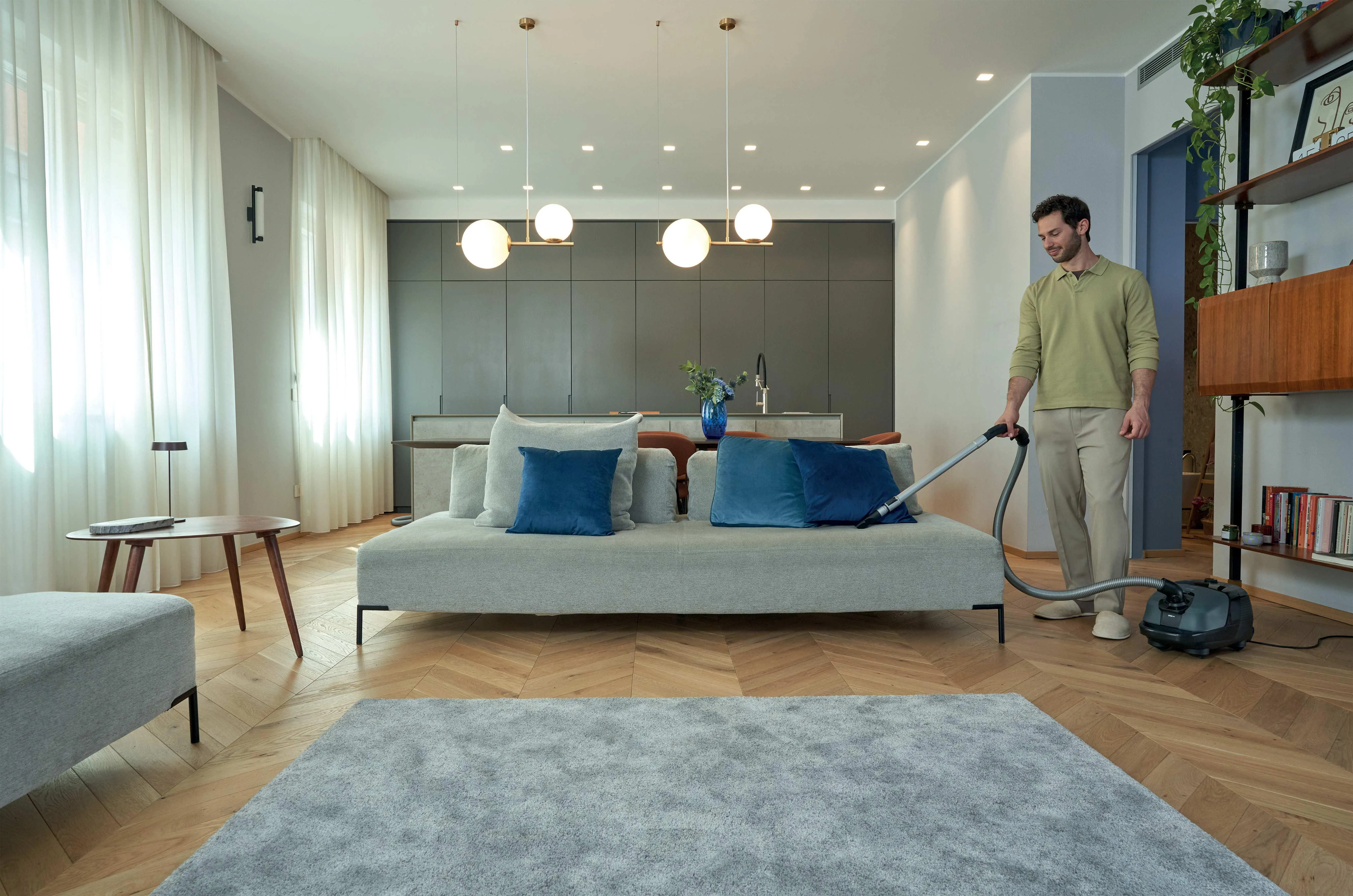 Hoover HE210H 011 - cylinderdammsugare, svart