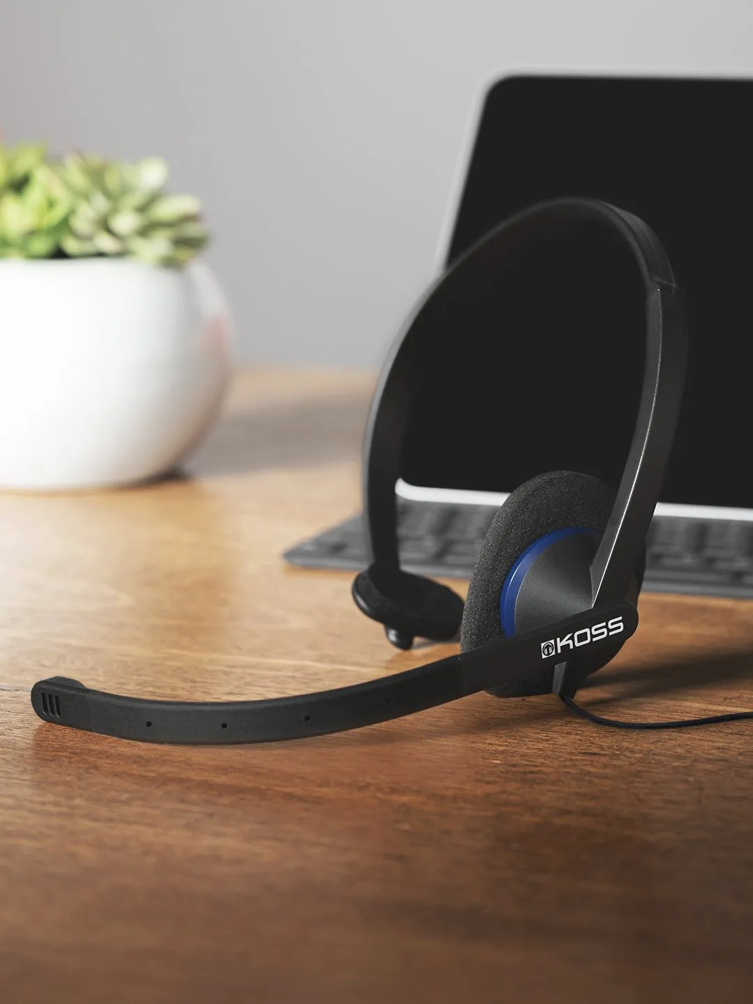 Koss CS200 USB - headset, svart