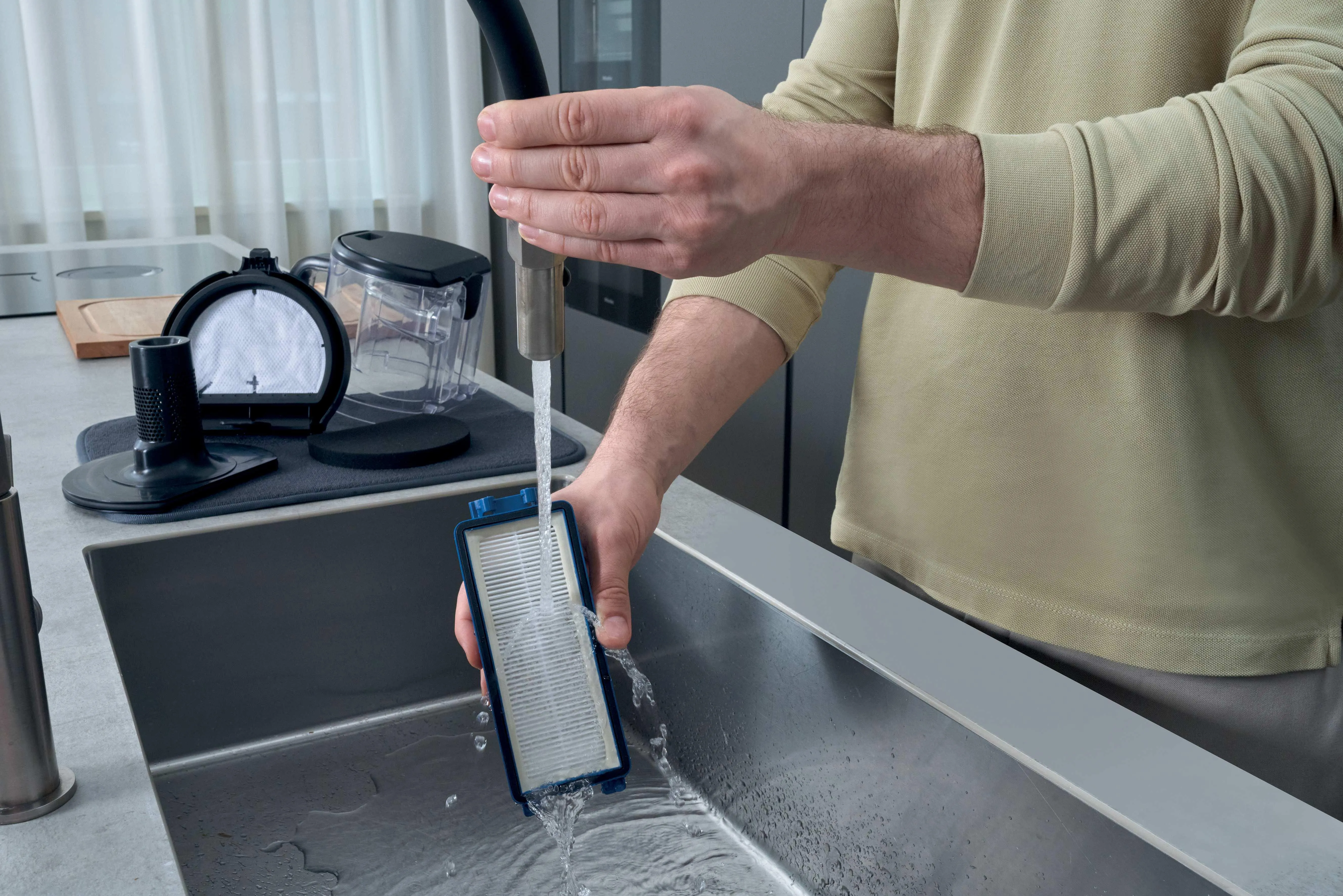 Hoover HP210H 011 - cylinderdammsugare, svart