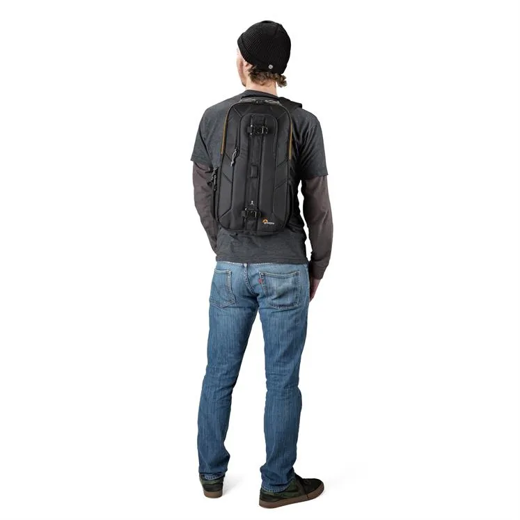 Lowepro Slingreppu Edge 250 AW Musta