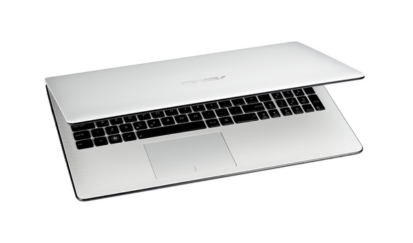ASUS X501A 15.6/i3-2350M/4GB/320GB/W7
