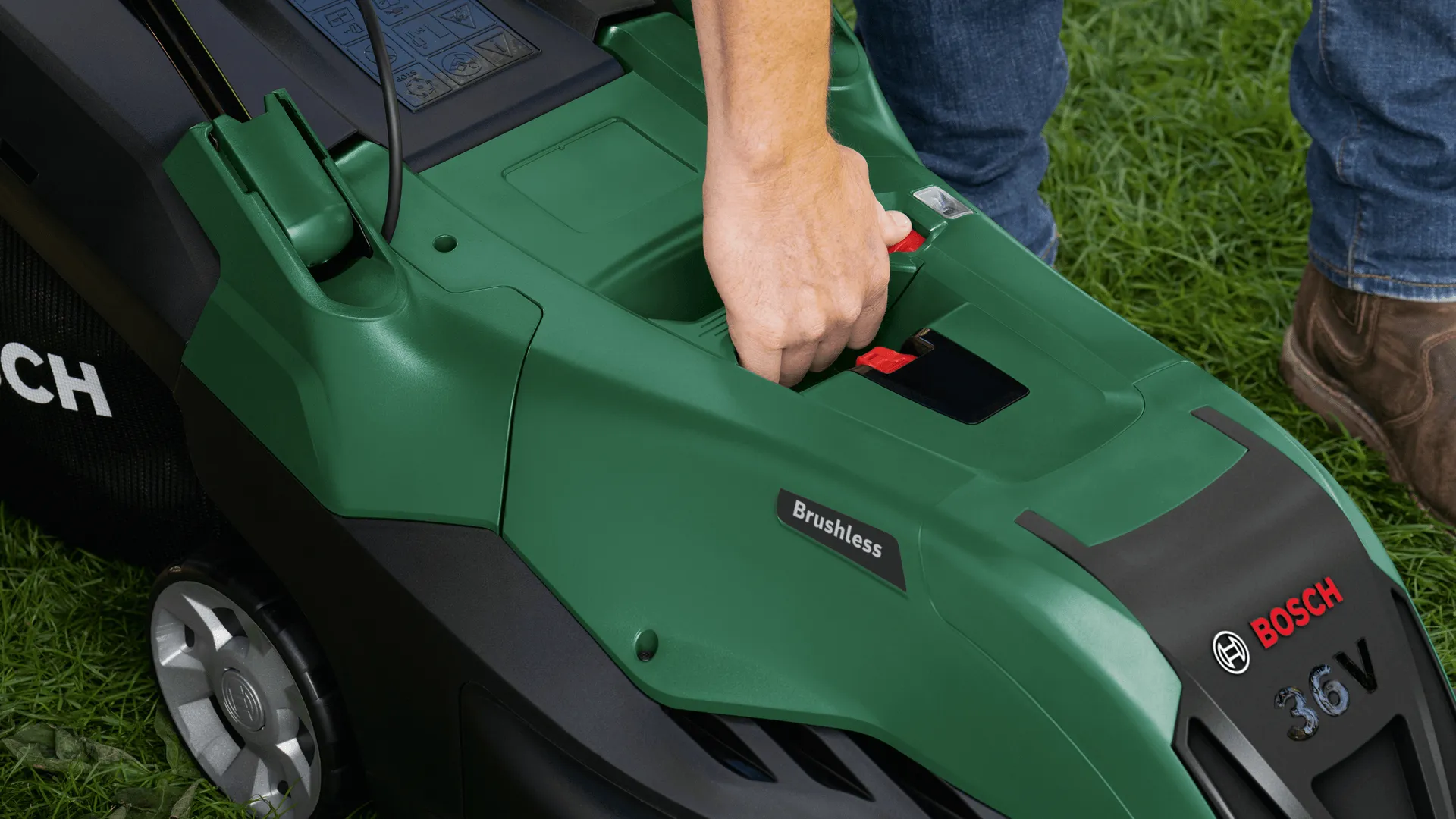 Bosch AdvancedRotak 36V-40-650 - batteridriven gr&auml;sklippare 2 x 4,0 Ah batteri + laddare