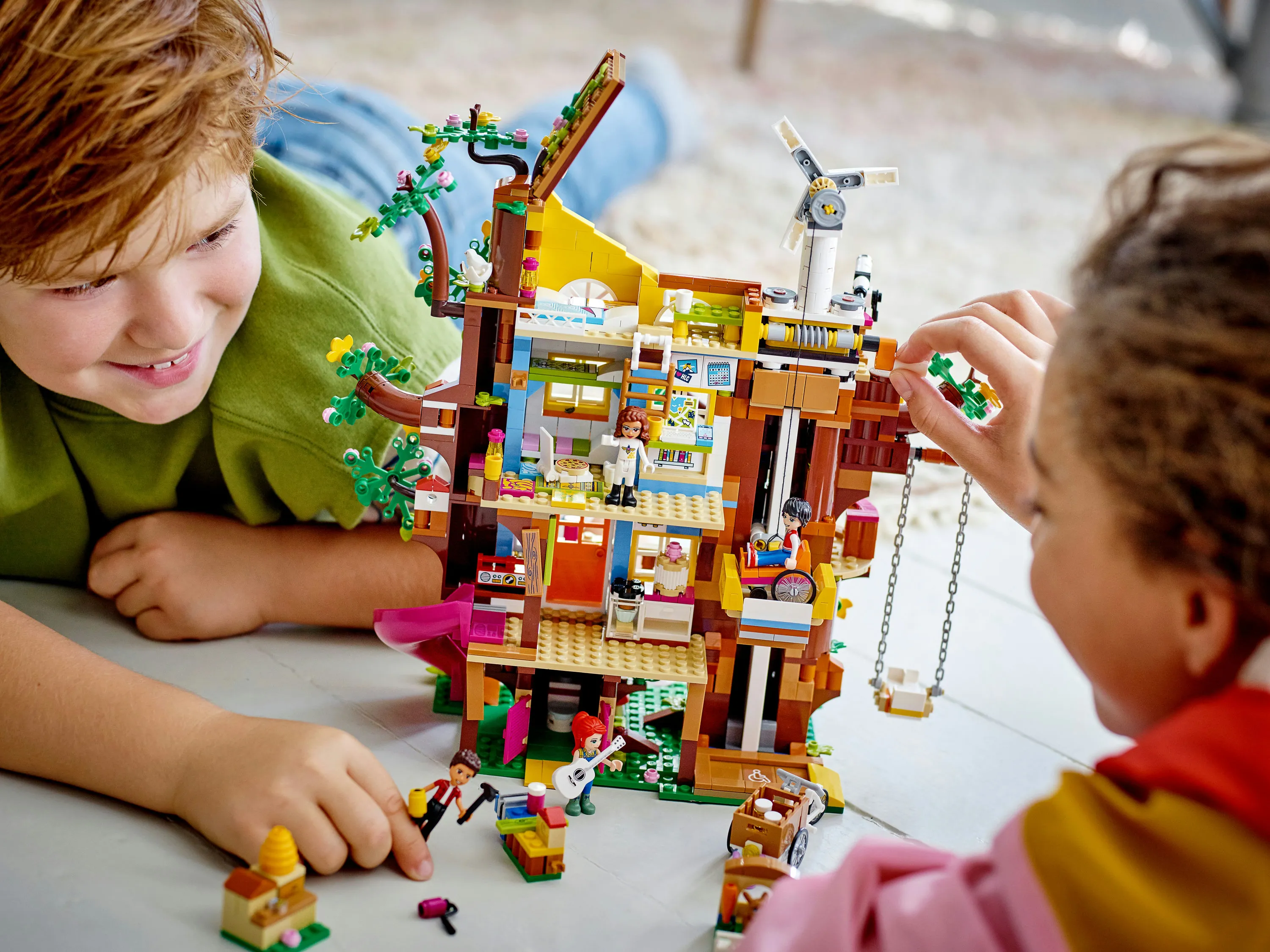 Lego Friends -Yst&auml;vyyden puumaja 41703