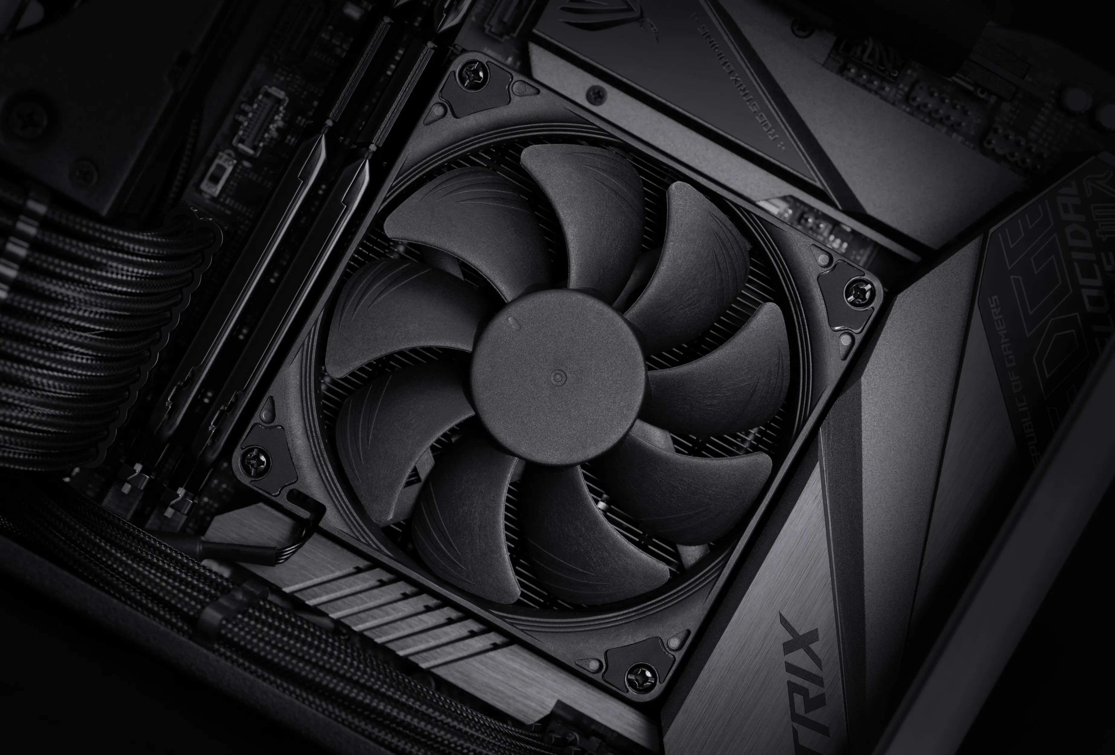 Noctua NH-L9i chromax.black Low Profile -prosessorij&auml;&auml;hdytin