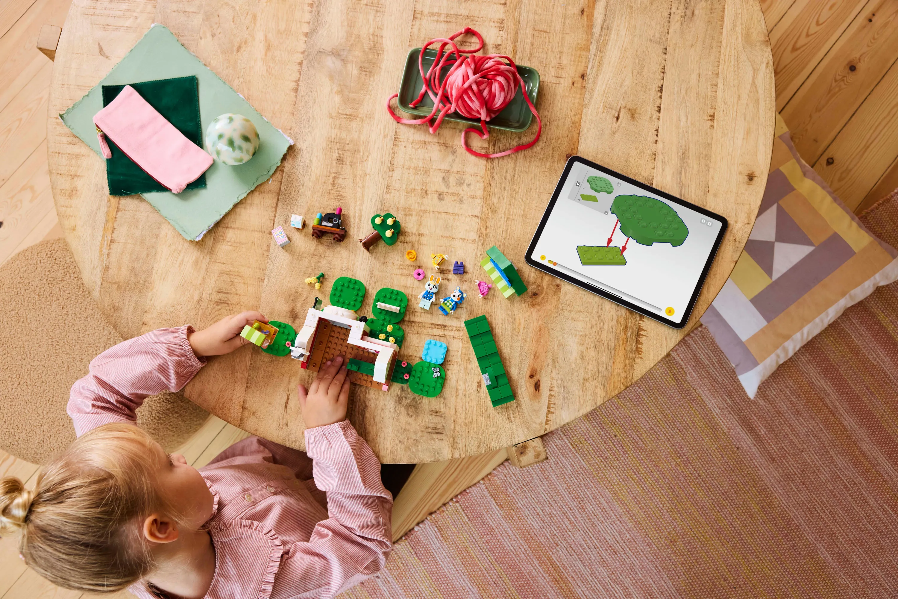 LEGO Animal Crossing Able Sisters' Clothing Shop 77055