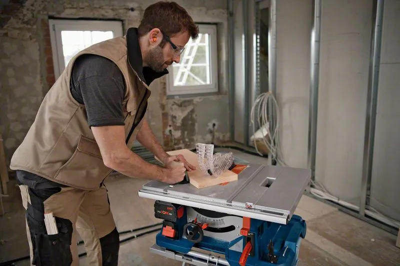 Bosch GTS 18V-216 Professional - bords&aring;g