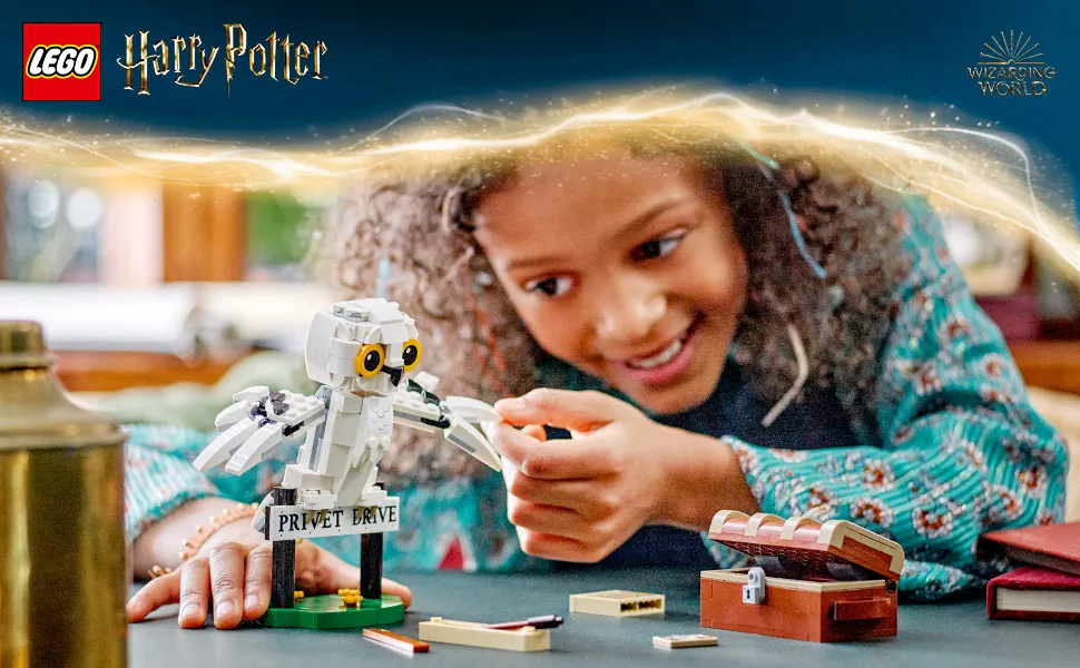 LEGO Harry Potter Hedwig and Privet Drive 4 76425