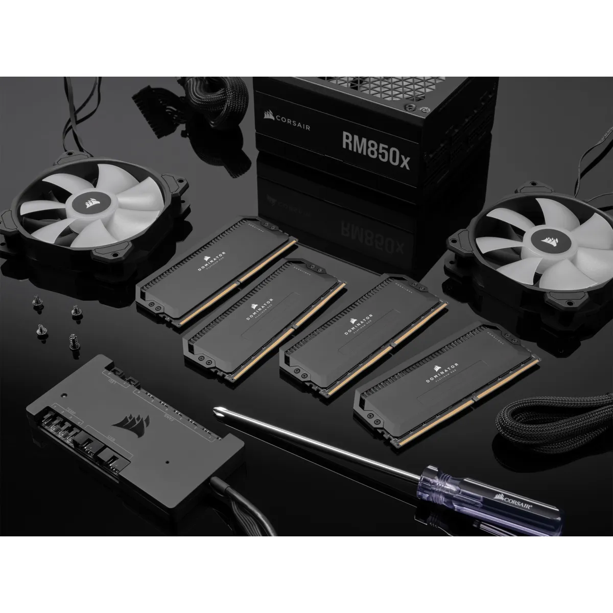 Corsair dominator&reg; platinum rgb 32gb (2x16gb) ddr5 dram 6000mhz c36 memory kit &mdash; black