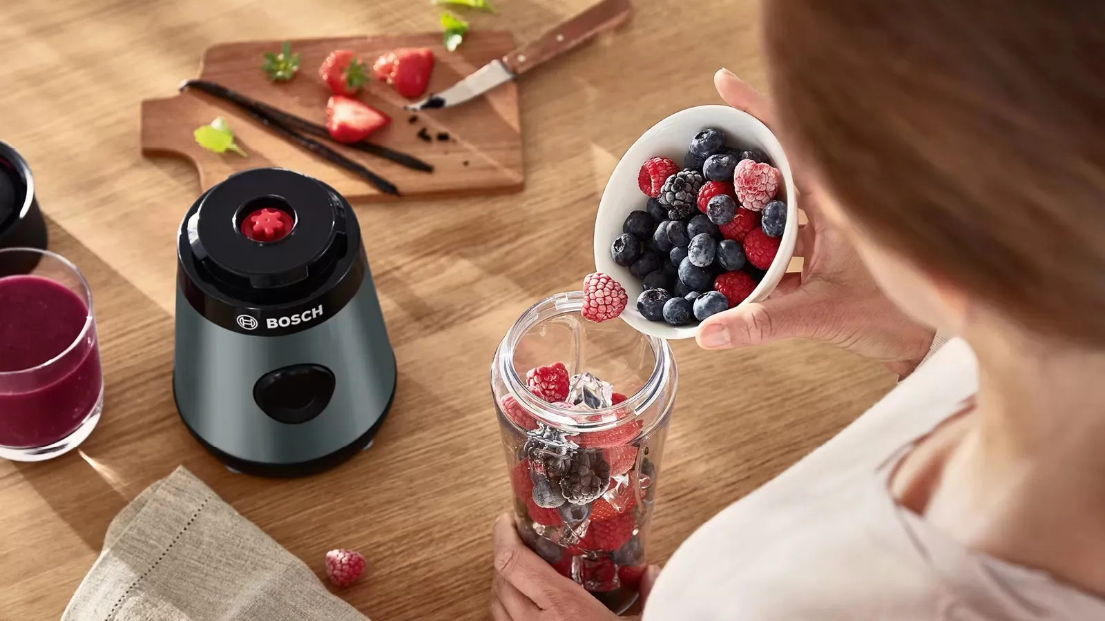 Bosch Series 2 VitaPower MMB2111S 450W 0.6L Blender, Silver
