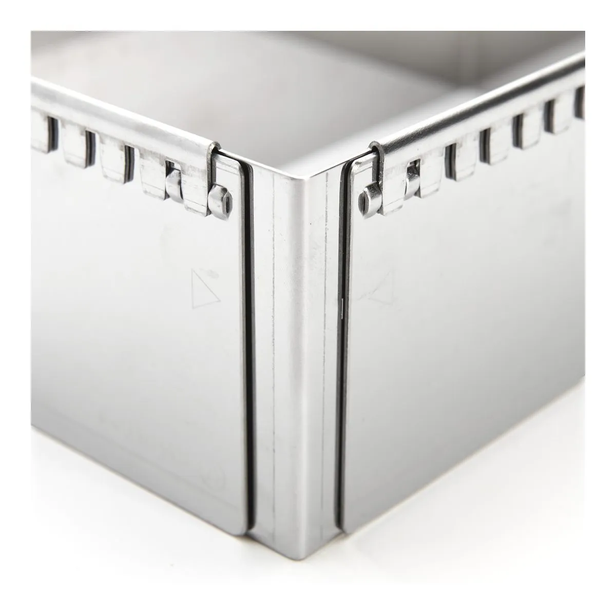 De Buyer 3013.21 S&auml;&auml;dett&auml;v&auml; suorakulmainen leivontakehys, 21,5&ndash;40 x 11,5&ndash;21 cm, 75 mm, ruostumaton ter&auml;s