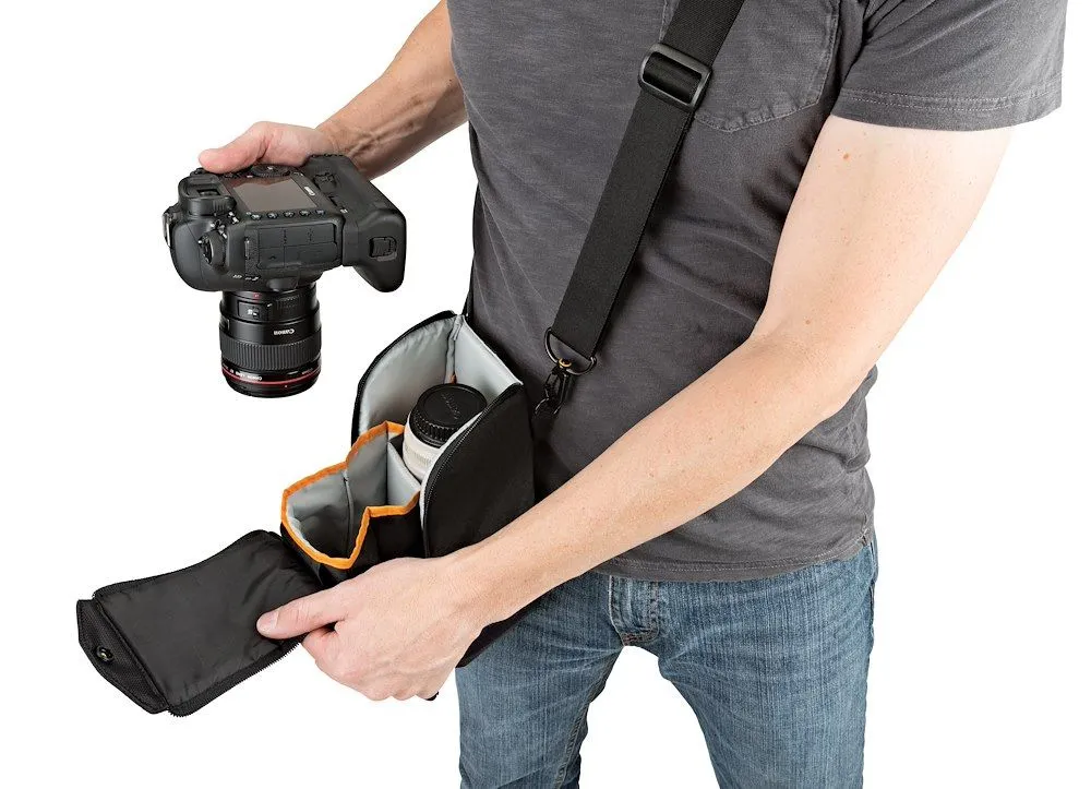 Lowepro Objektiivilaukku ProTactic Lens Exchange 200 AW Musta