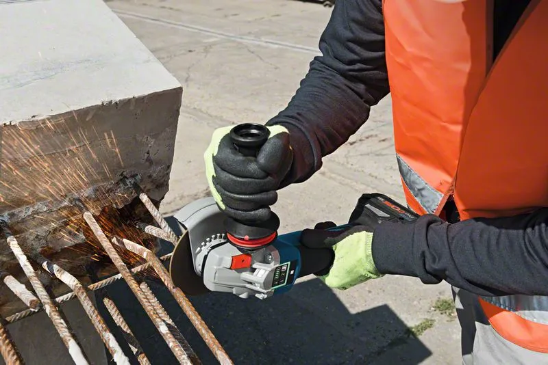 Bosch Professional GWS 18V-10 PSC - cordless angle grinder