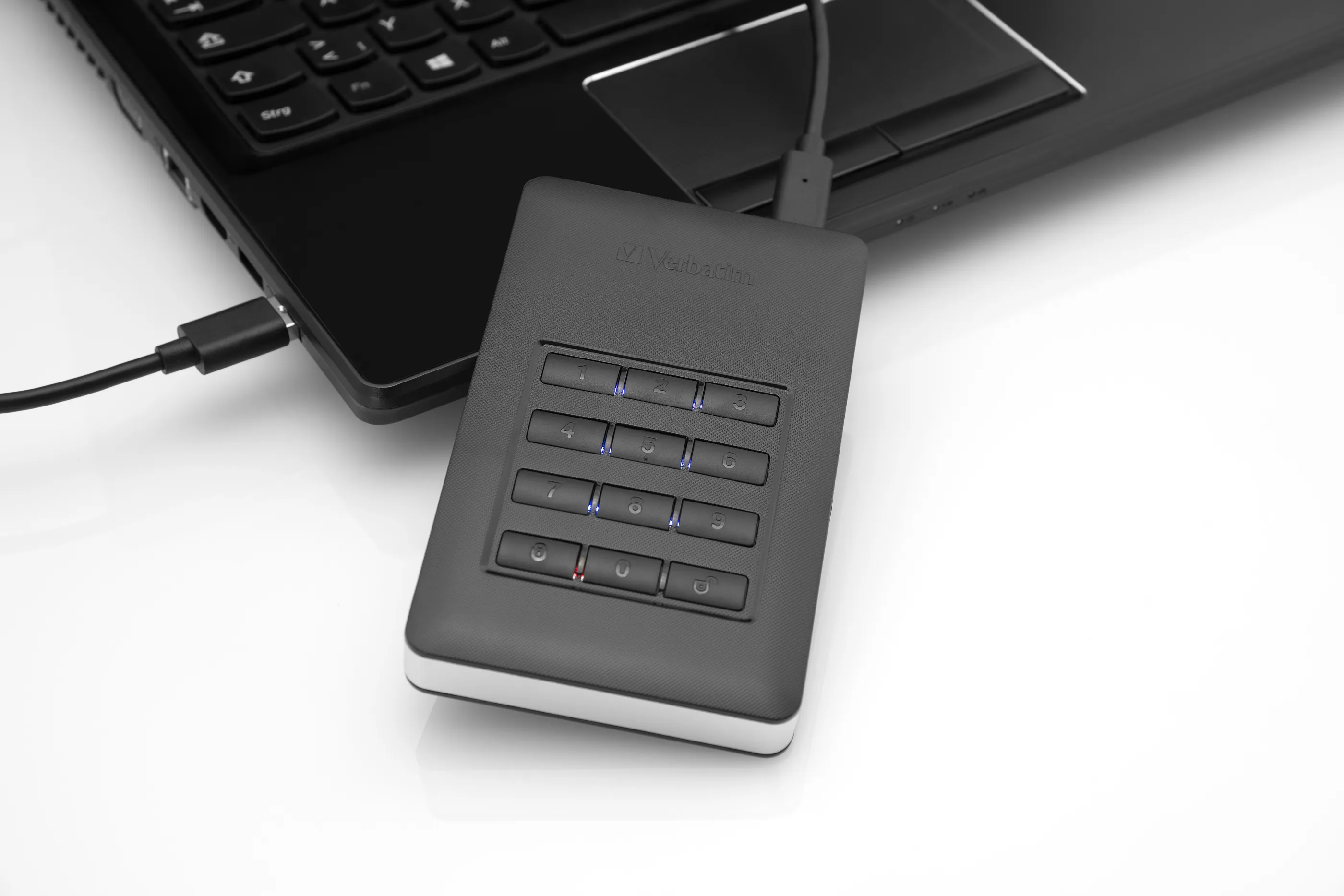 Verbatim Store 'n' Go Secure 1 TB - extern h&aring;rddisk , Svart/Silver
