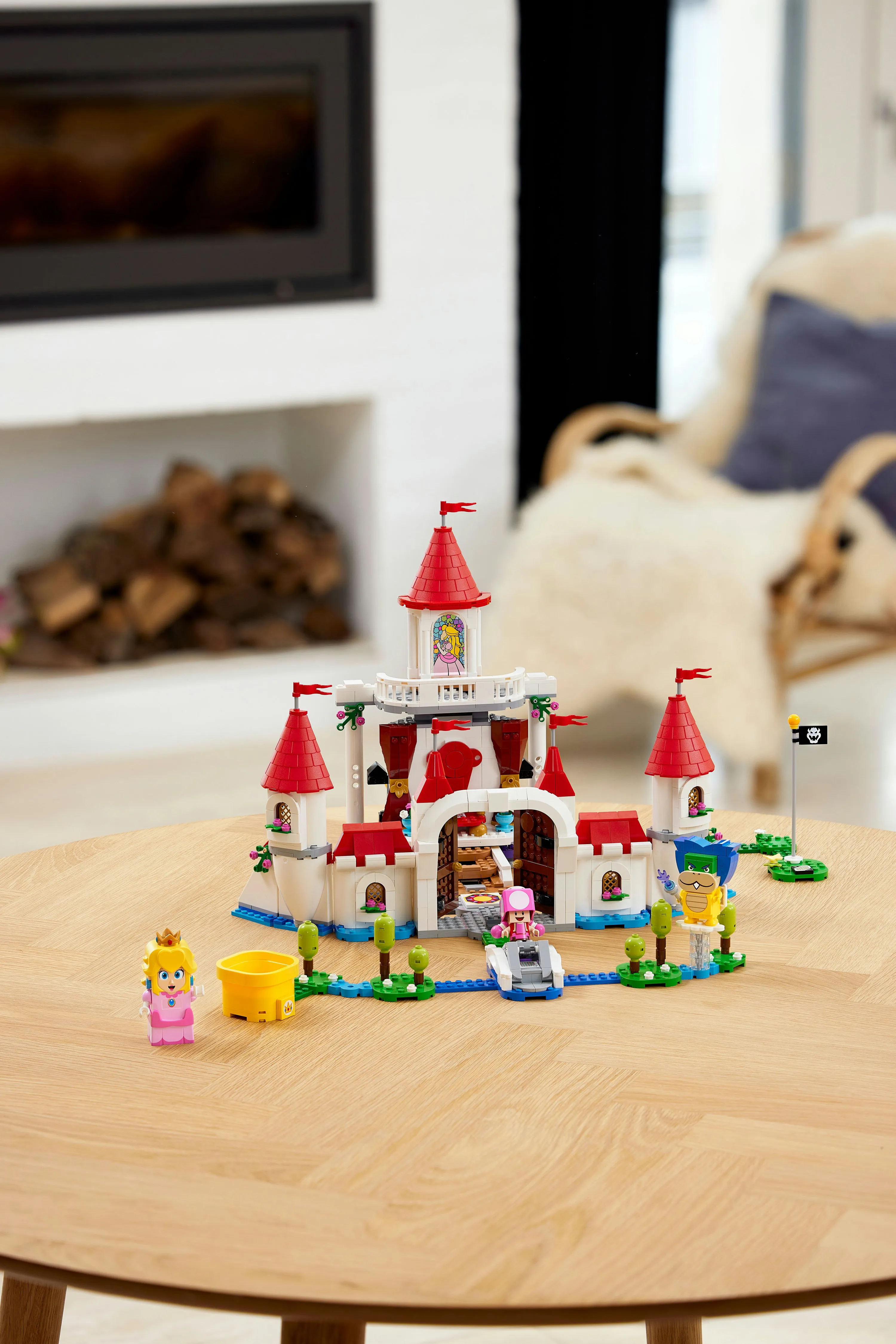 Lego Super Mario Peach&rsquo;s Castle Expansion Set 71408