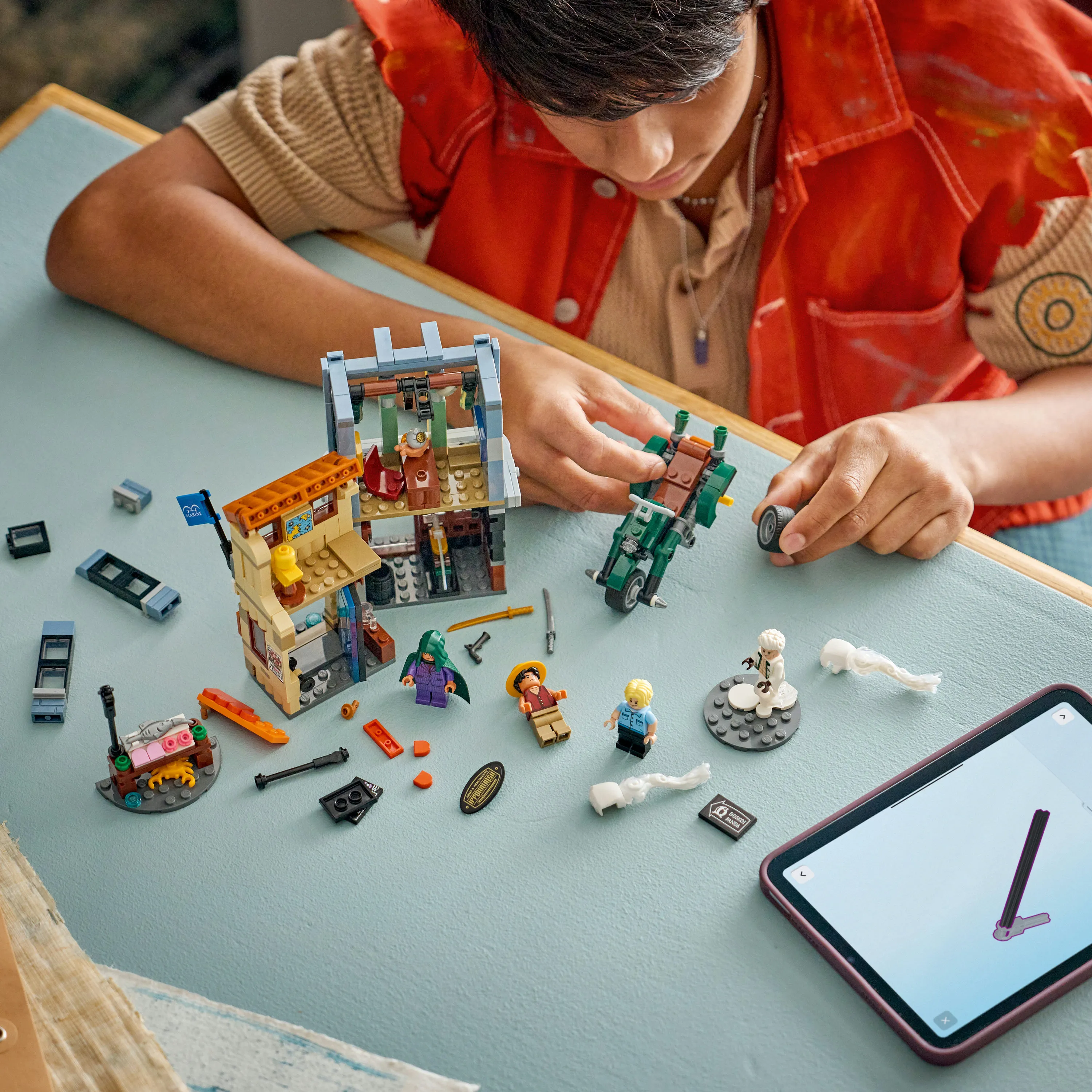 LEGO One Piece Showdown with Captain Smoker 75642