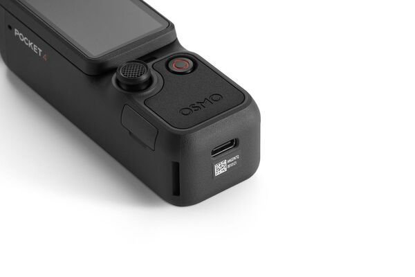 DJI Osmo Pocket 4 Creator Combo