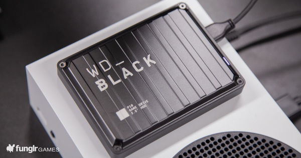 Western Digital WD_BLACK P10 Game Drive PlayStation 2 Tt -ulkoinen HDD, valkoinen
