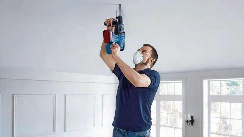 Bosch GBH 18V-21 Professional - cordless rotary hammer with sds plus