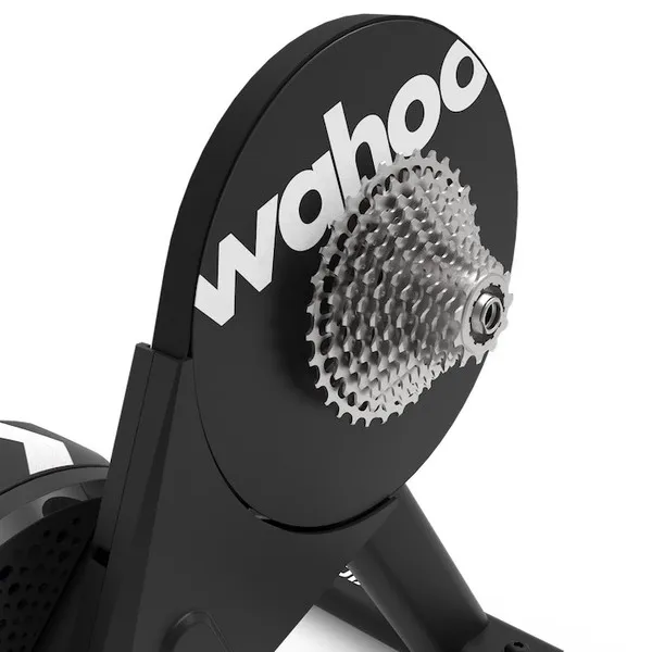 Wahoo KICKR Core 2 with 11spd casette -harjoitusvastus