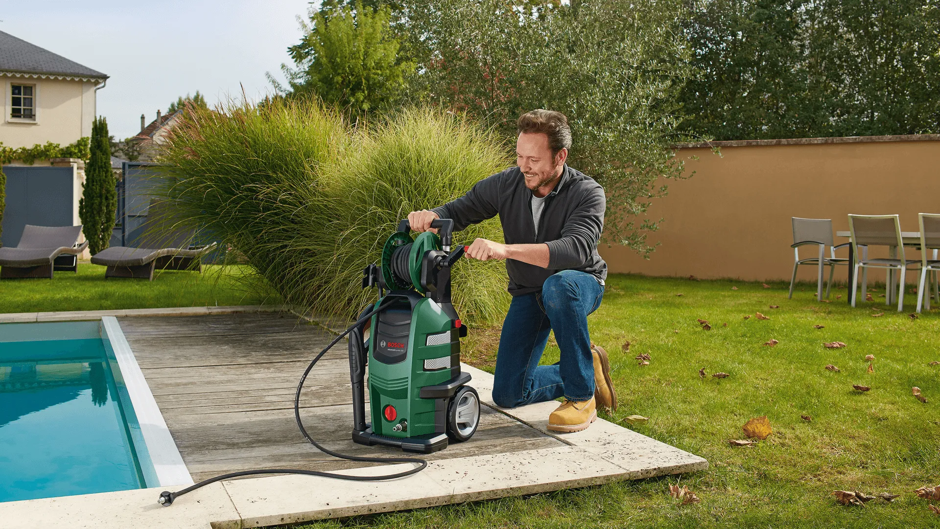 Bosch AdvancedAquatak 150 High Pressure Washer, 150 bar, 510 l/h, 8 m, Black, Green