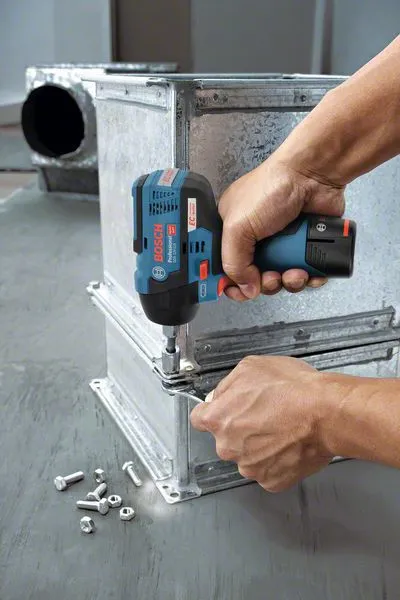 Bosch GDS 12V-115 Hiiliharjaton akkutoiminen mutterinv&auml;&auml;nnin 12 Volttia 3/8 Tuumaa, 2 x 3,0 Ampeeritunnin akkua, laturi, L-BOXX (Musta, Sininen, Punainen)