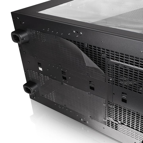 Thermaltake Core X9