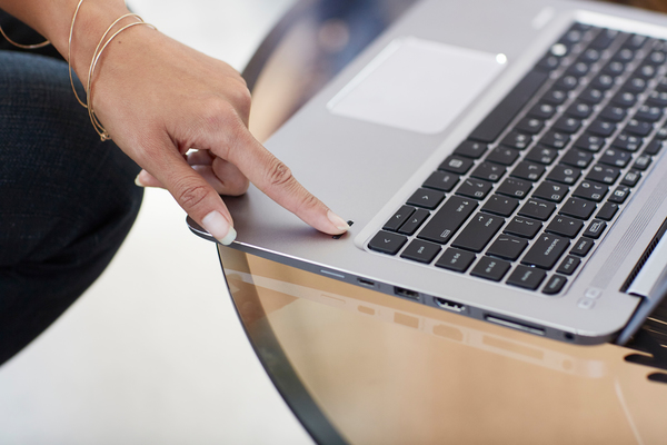 HP 14" EliteBook 1040 G3, 256GB, Win 10 Pro - kannettava, hopea