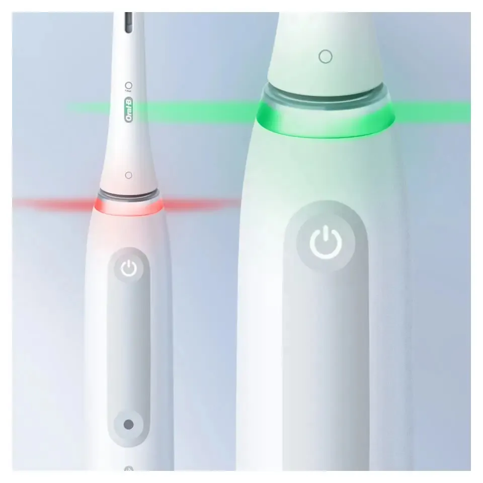 Oral-B iO Series 4 - eltandborste, vit