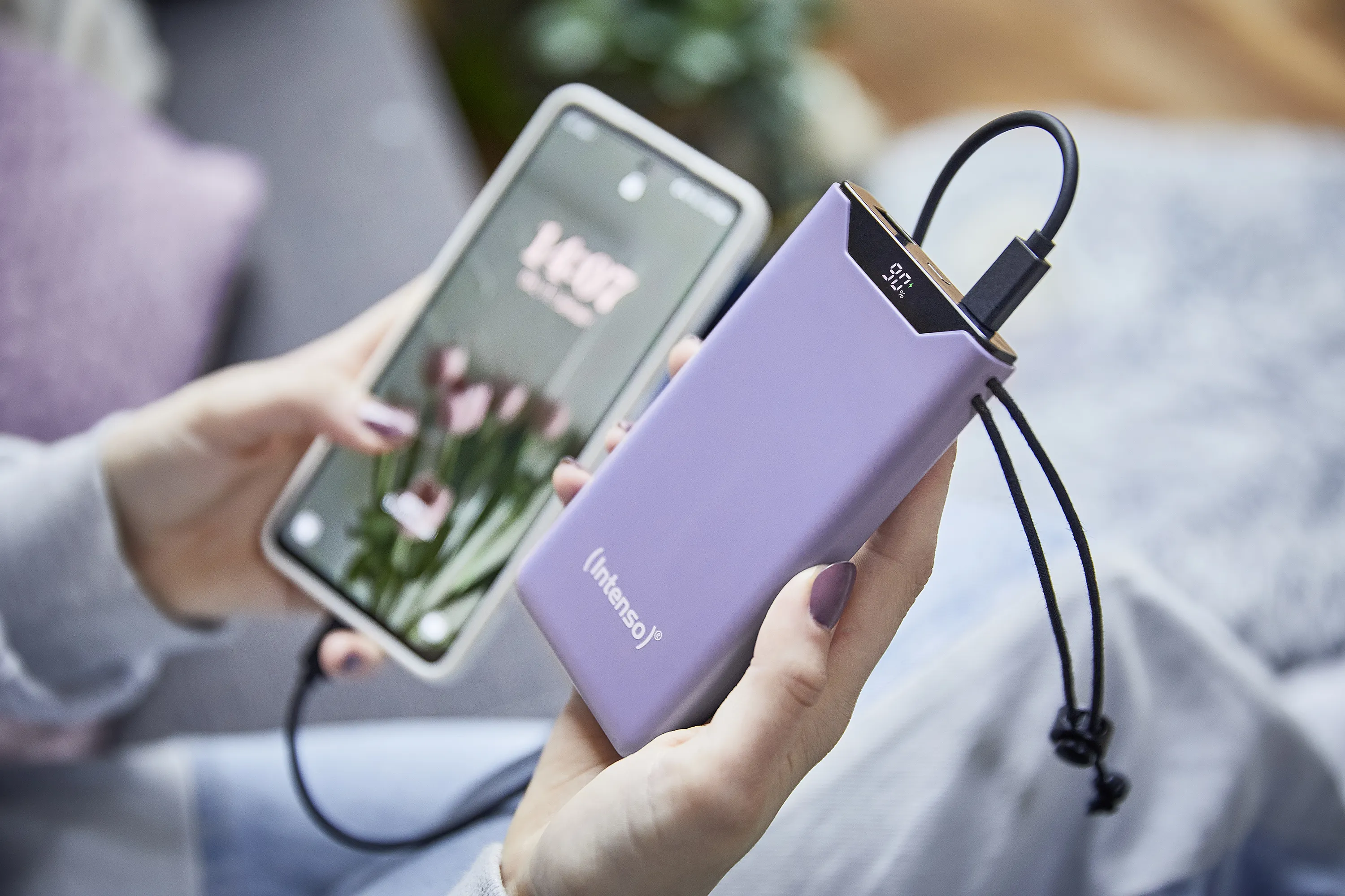 Intenso F10000 -varavirtalähde, 10000 mAh, Purppura