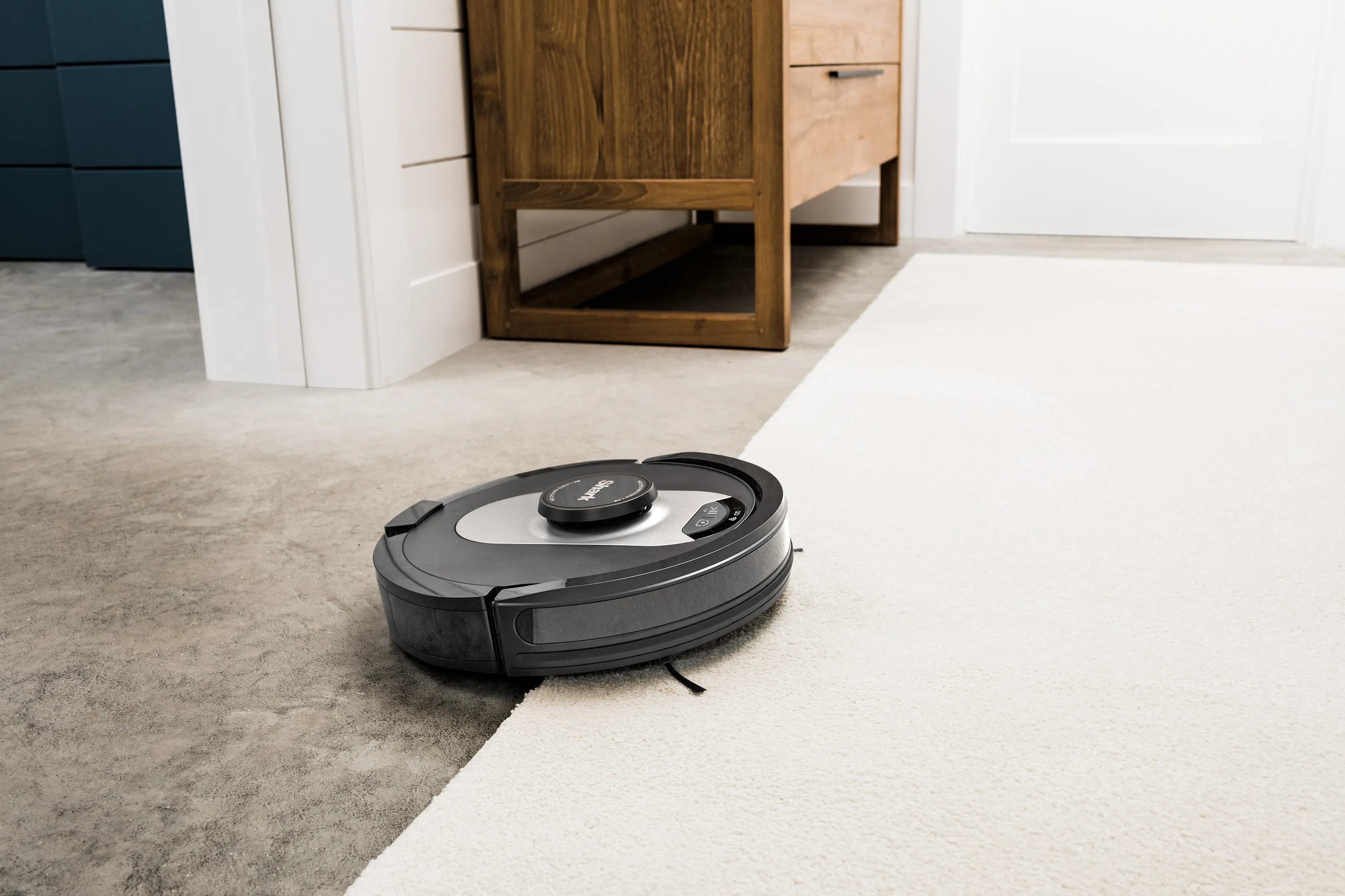 Shark RV2500SEU - robot vacuum cleaner, Black