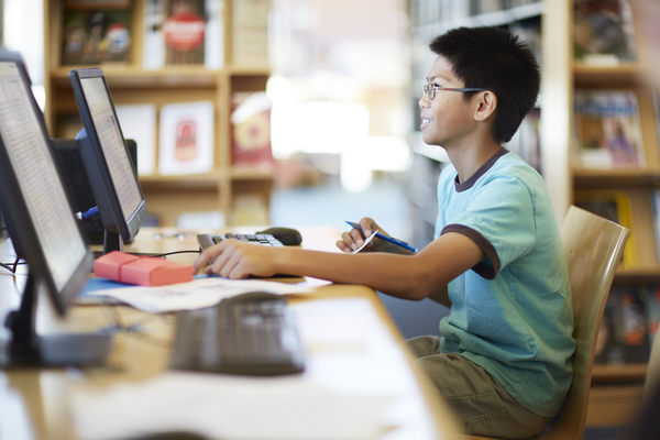 HP Flexible Thin Client t620 - Thin client - torni - 1 x GX-217GA 1.65 GHz - RAM 4 Gt - SSD 8 Gt - Radeon HD 8280E - GigE - HP ThinPro GT 32-bit - monitori: ei