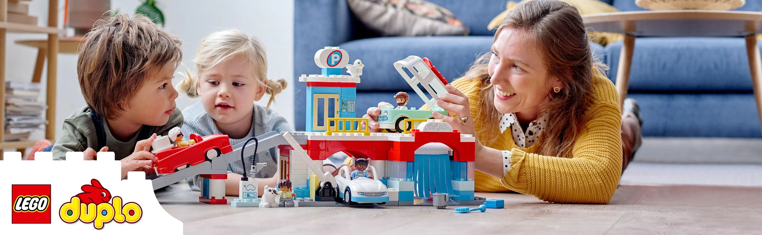Lego Duplo parking garage with car wash 10948