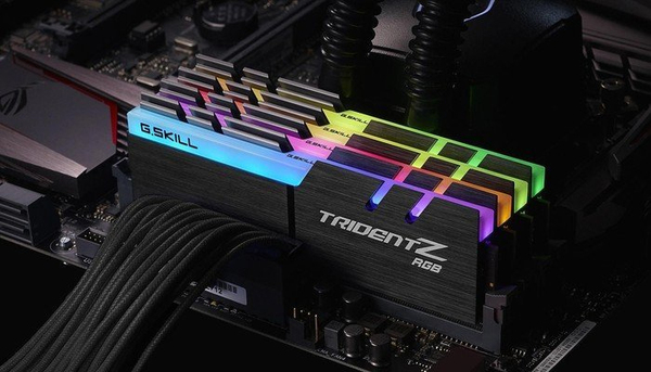 G.SKILL Trident Z RGB 32 GB (4 x 8 GB) DDR4 3000 MHz, CL16 minne (XMP)