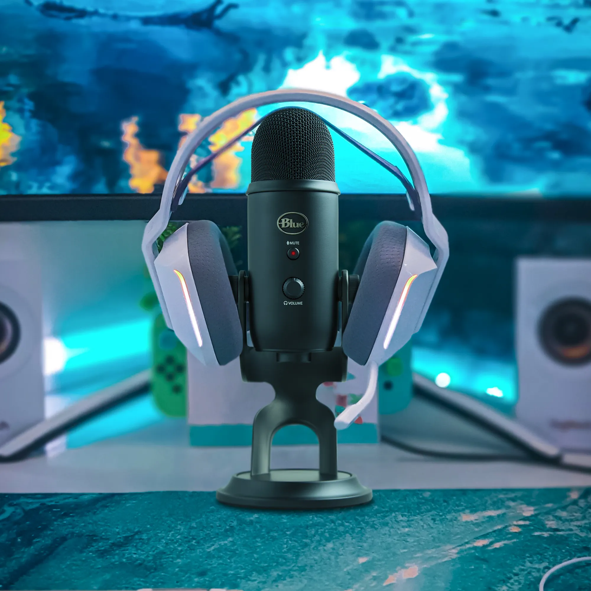 Logitech Blue Yeti USB - microphone, blackout