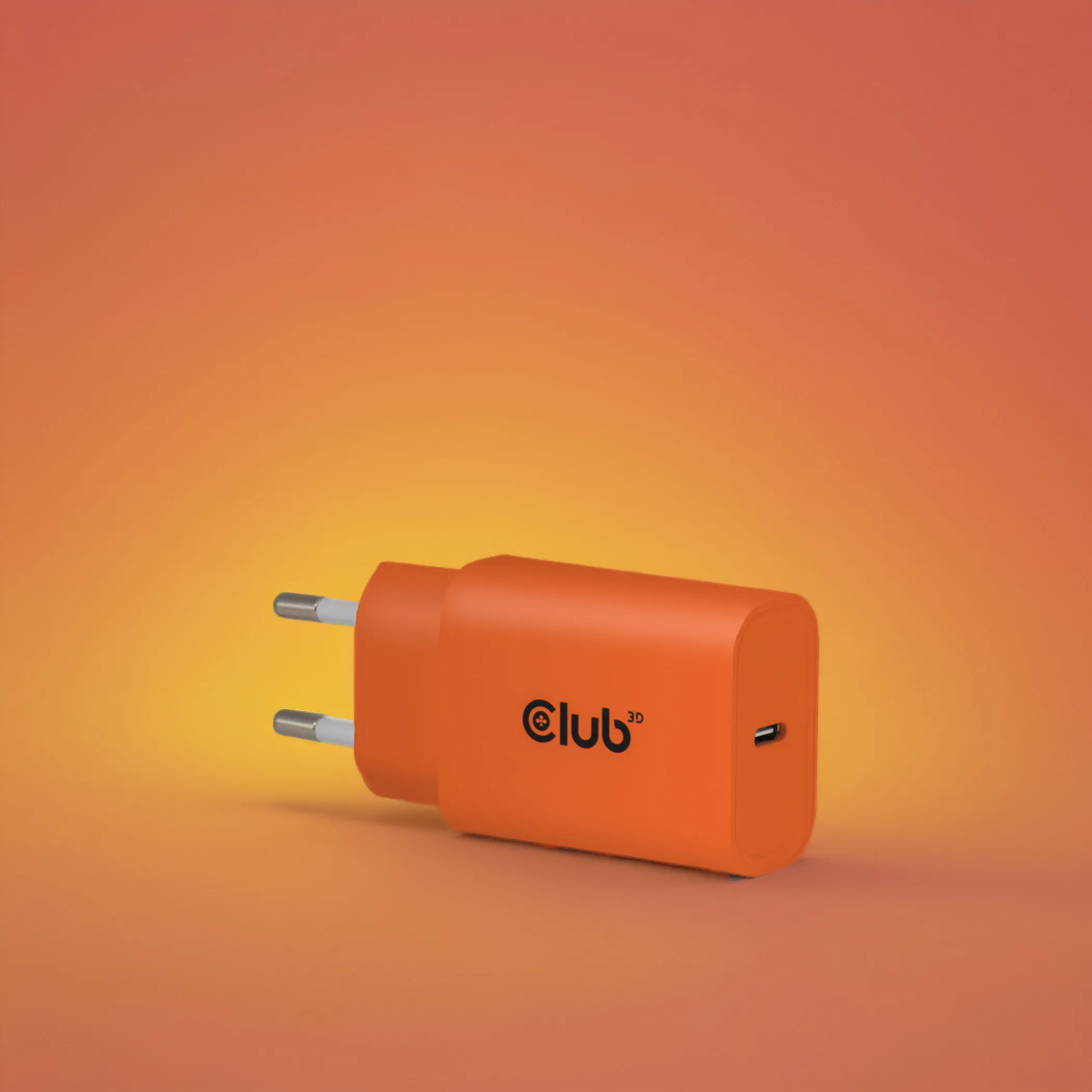 CLUB 3D CAC-3023 - Str&ouml;madapter, Orange