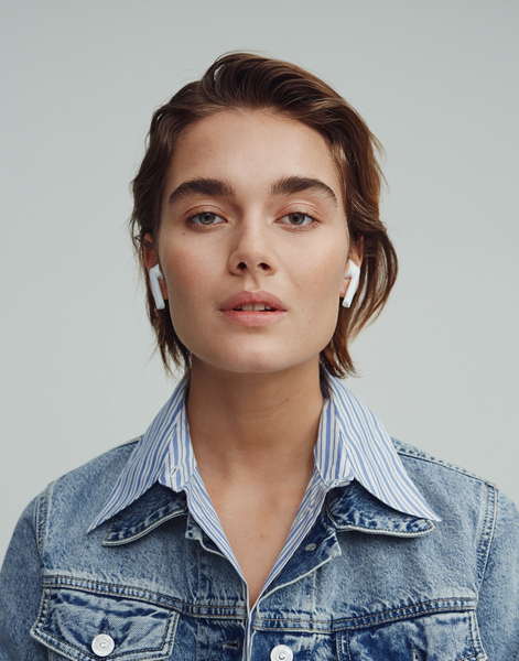 Urbanears Luma -tr&aring;dl&ouml;sa h&ouml;rlurar, vit