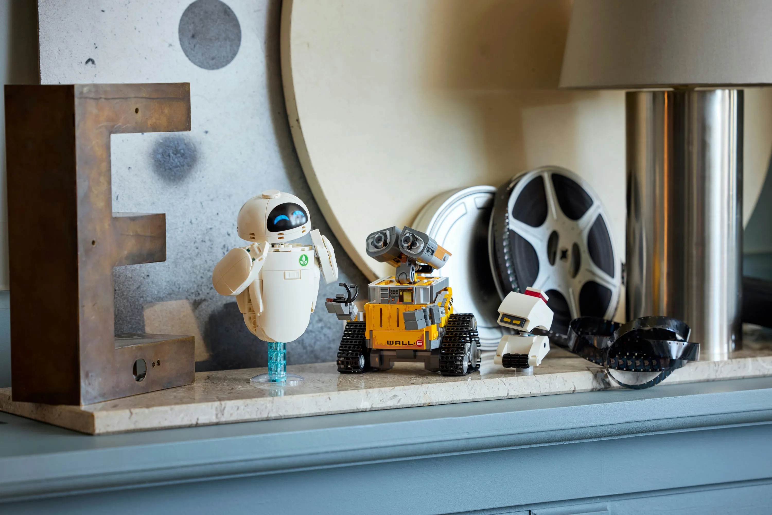 LEGO Disney Pixar WALL-E ja EVE 43279