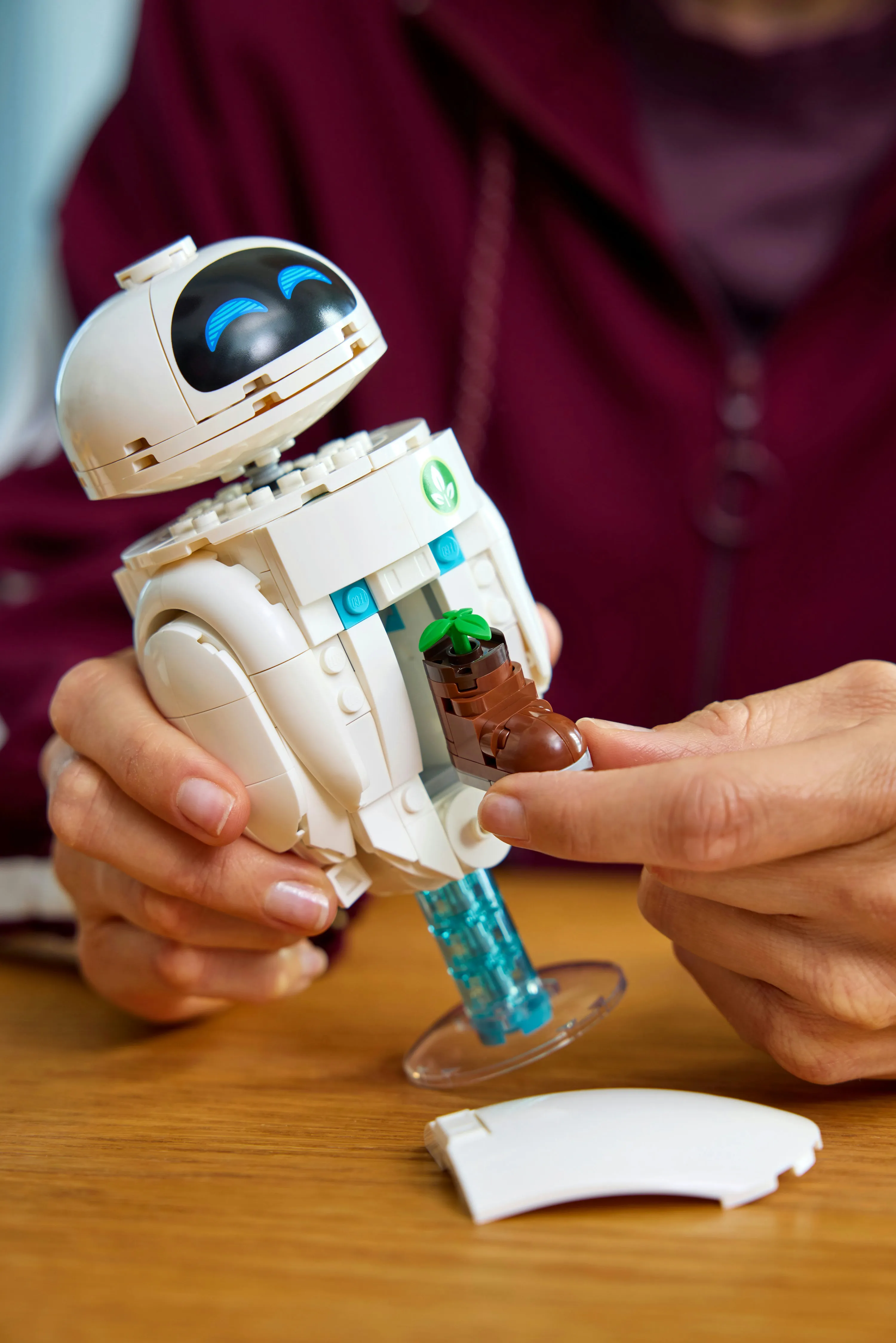 LEGO Disney Pixar WALL-E ja EVE 43279