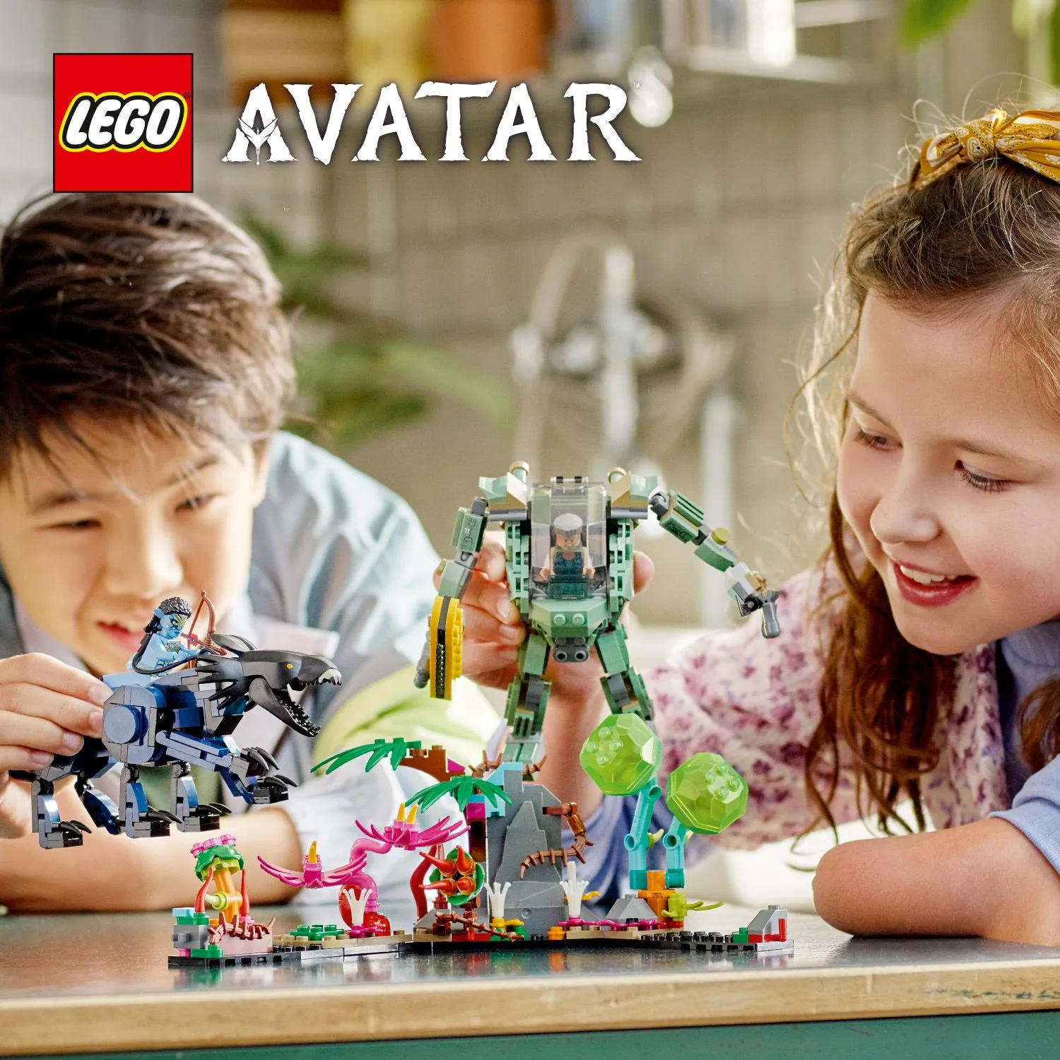 Lego Avatar vatar Neytiri &amp; Thanator vs. AMP Suit Quaritc 75571