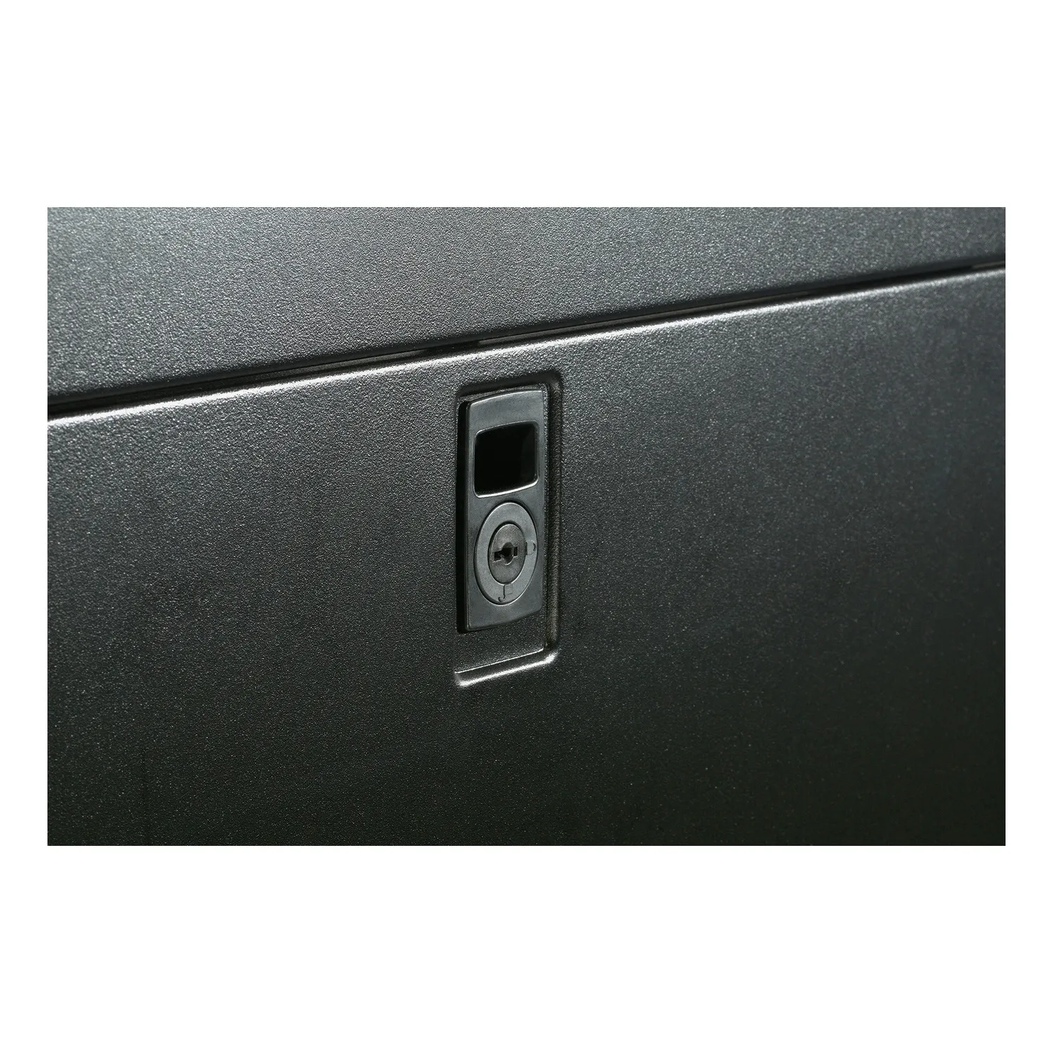 APC NetShelter SX 24U 19" Rack Enclosure Black 600mm Wide x 1070mm Deep 89 Kg. Includes: Casters, Roof, Doors, Key(s), Leveling feet, Roof, Side Panels.