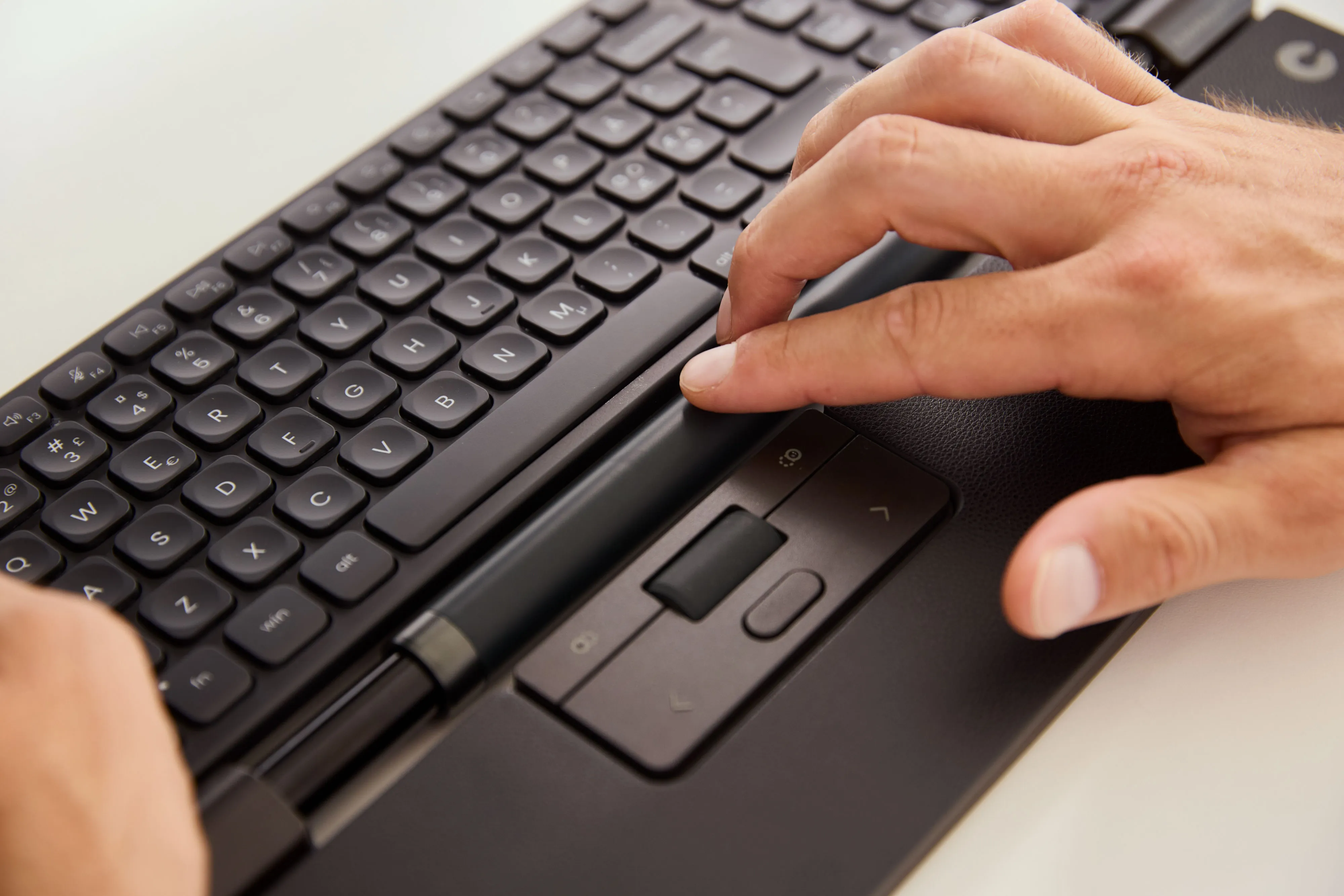 Contour RollerMouse Pro - Wired Roller Mouse + Slim Wrist Rest Vegan leather