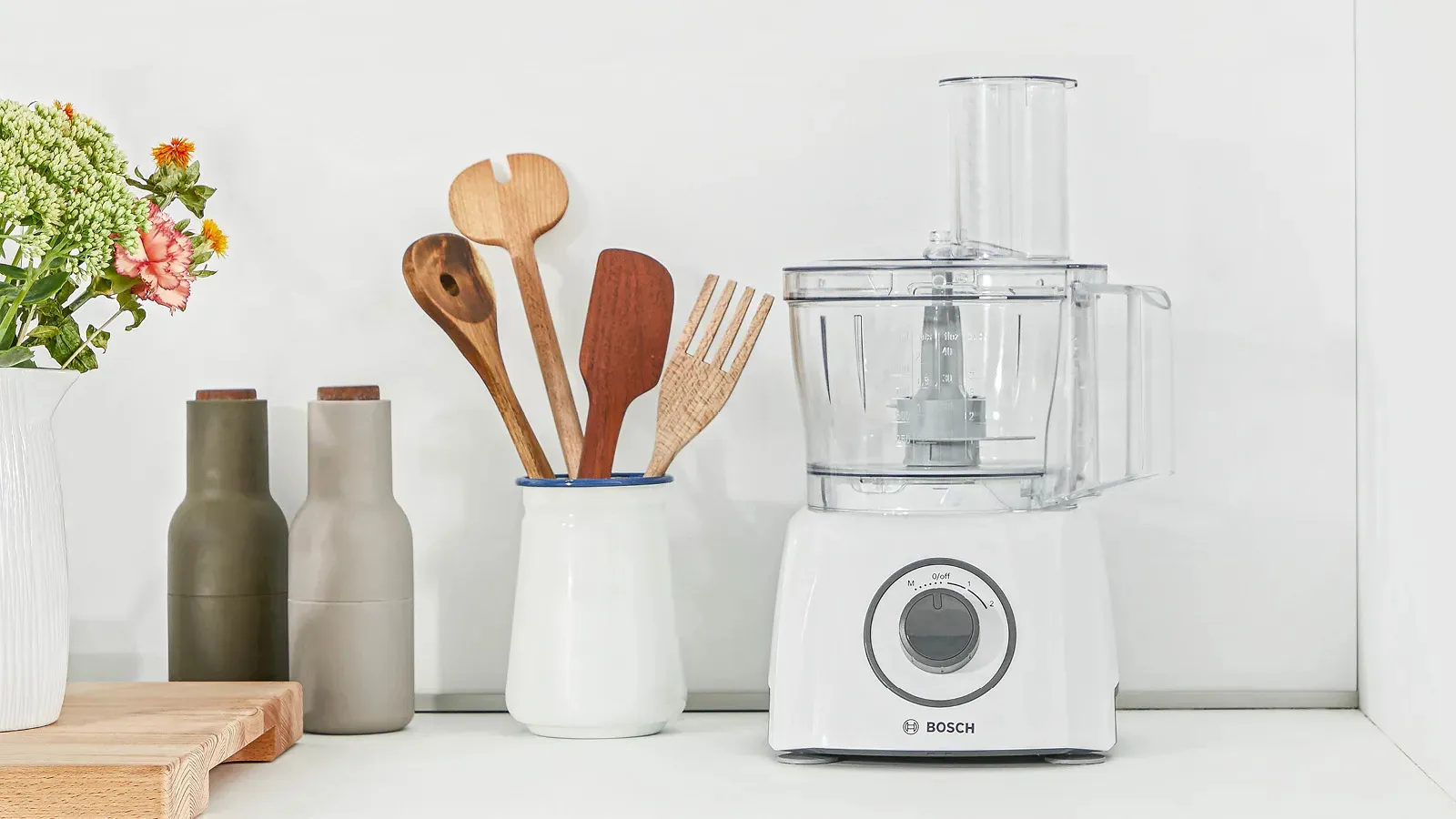 Bosch MultiTalent 3 MCM3100W K&oslash;kkenmaskine 2.3liter Hvid/gr&aring;