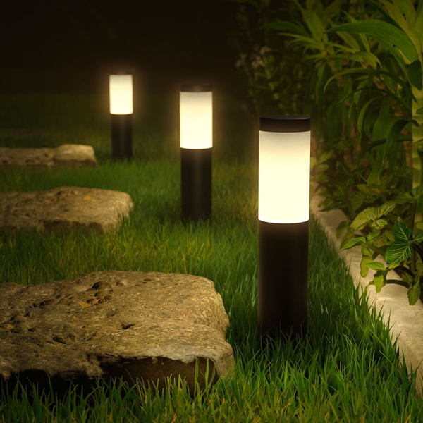 Smart Outdoor Pedestal Light