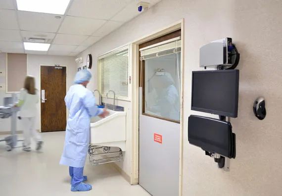 ERGOTRON LX Wall Mount LCD and Keyboard with small universial CPU Notebook arm Polished Aluminum