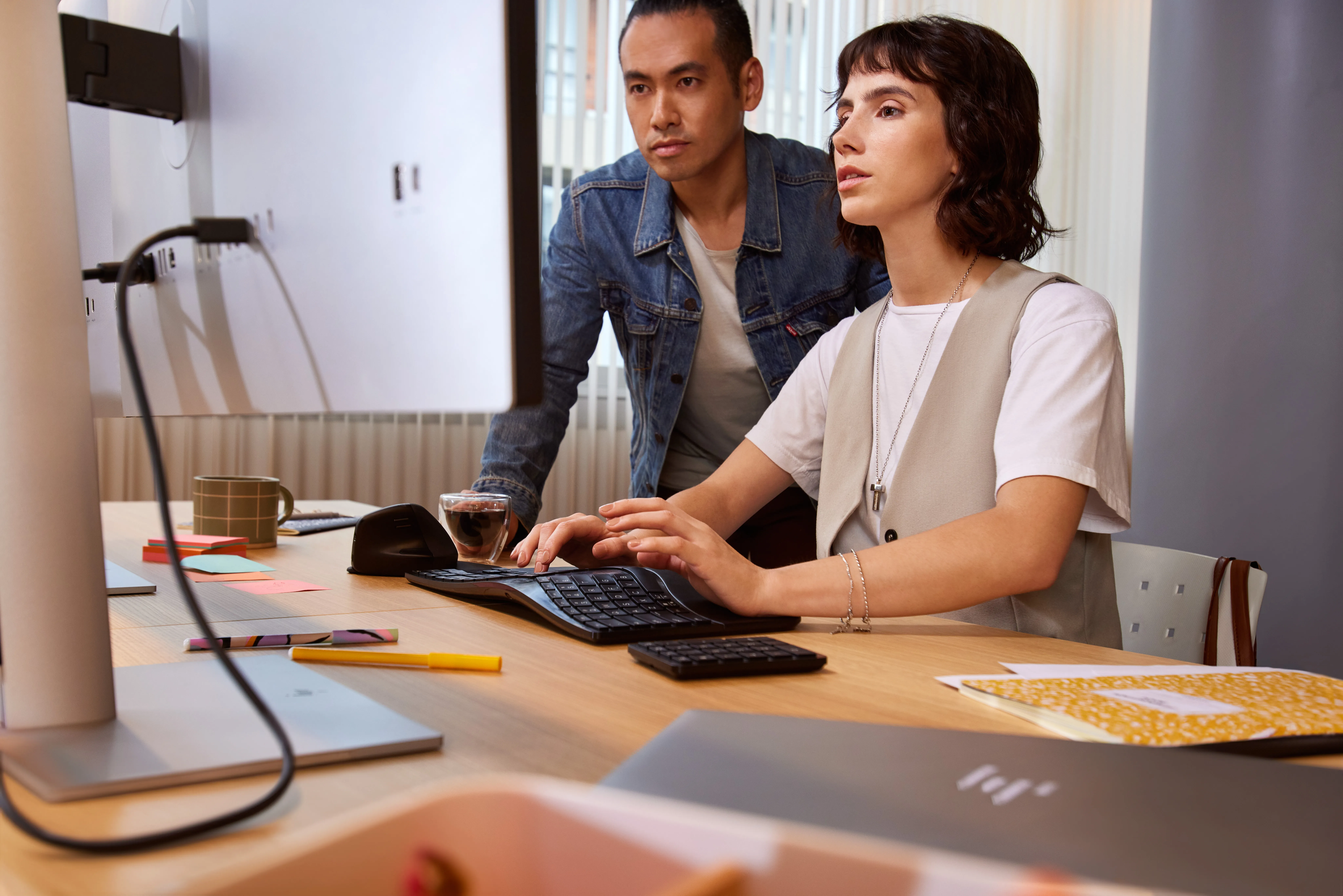 HP 965 Wireless Ergonomic Keyboard, Black