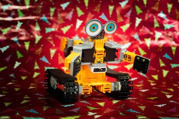 UBTECH JIMU TANKBOT
