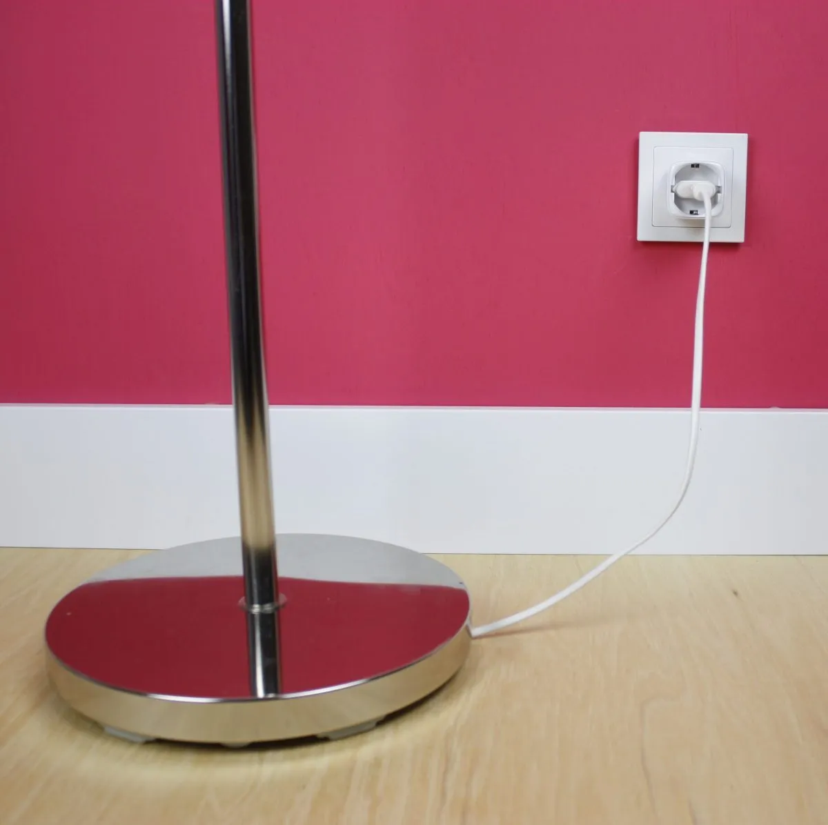 INNR SP 220 -&auml;lypistorasia, ZigBee 3.0